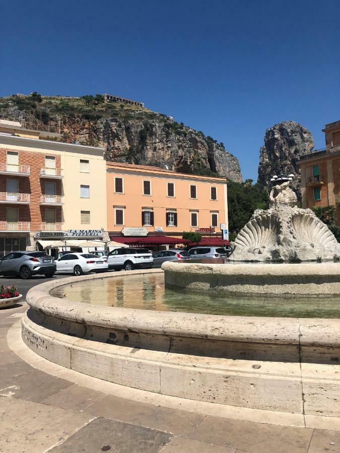 Central House Terracina Eksteriør bilde