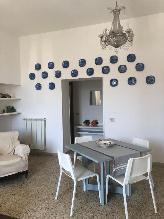 Central House Terracina Eksteriør bilde
